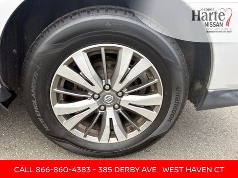 Used 2020 Nissan Pathfinder SL AWD/4WD image 35