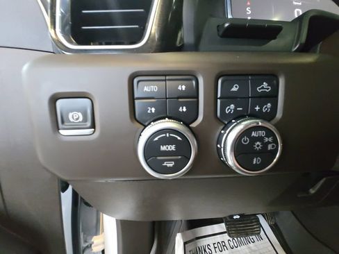 Used 2024 GMC Sierra 3500 Denali w/ Denali Reserve Package AWD/4WD image 26