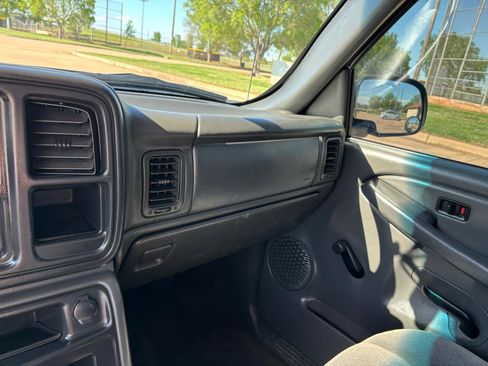 Used 2007 Chevrolet Silverado 1500 W/T image 17