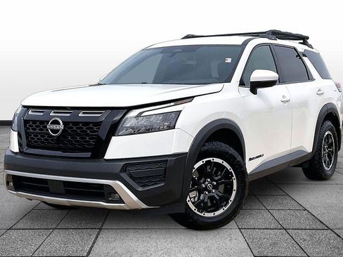 Used 2025 Nissan Pathfinder Rock Creek AWD/4WD image 1