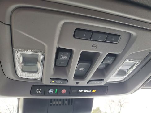 New 2026 GMC Sierra 1500 SLT w/ SLT Premium Plus Package image 29