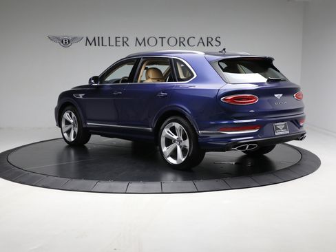 Used 2023 Bentley Bentayga image 4