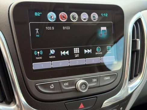 Used 2018 Chevrolet Equinox Premier FWD image 21