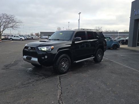 Used 2019 Toyota 4Runner TRD Off-Road image 13