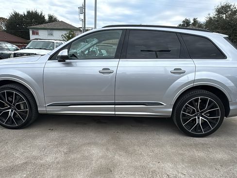 Used 2021 Audi Q7 3.0T Premium Plus image 4