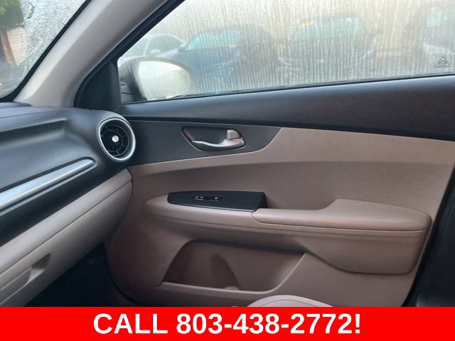 Used 2019 Kia Forte LXS FWD image 27
