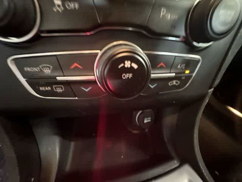 Used 2020 Dodge Charger SXT w/ Blacktop Package image 19