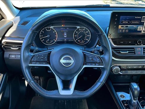 Used 2024 Nissan Altima 2.5 SR w/ SR Premium Package image 5