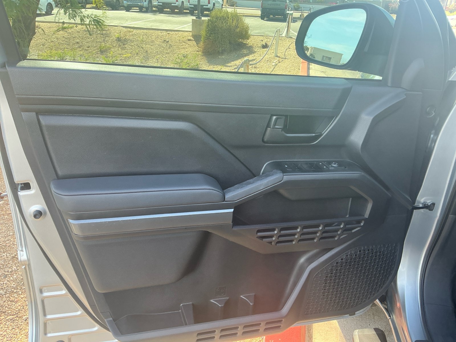 Used 2025 Toyota Tacoma SR5 RWD image 13