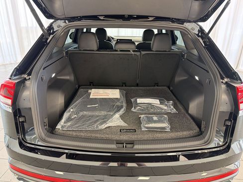 New 2026 Volkswagen Atlas Cross Sport SE AWD/4WD image 32
