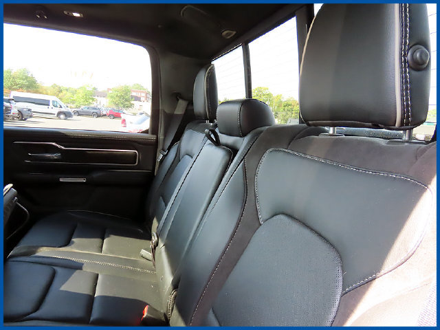 Used 2023 RAM 1500 Laramie AWD/4WD image 9