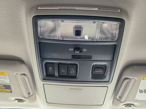 Used 2020 Toyota 4Runner SR5 AWD/4WD image 28