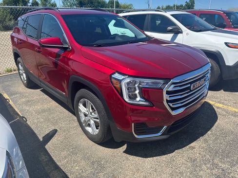 Used 2022 GMC Terrain SLE w/ Driver Convenience Package AWD/4WD image 27