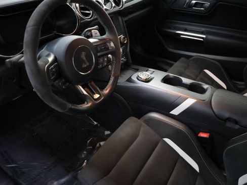 Used 2022 Ford Mustang Shelby GT500 w/ Carbon Fiber Track Pack RWD image 82