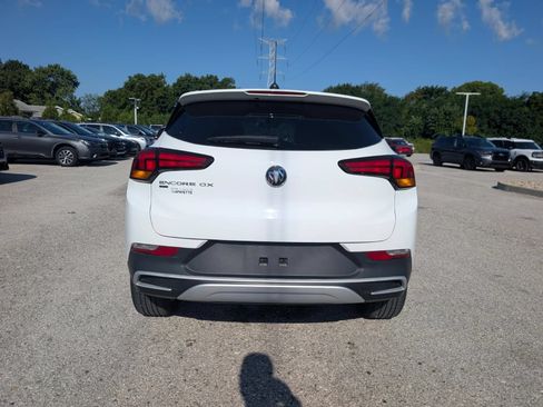 Used 2022 Buick Encore GX Preferred w/ Cold Weather Comfort Package AWD/4WD image 9