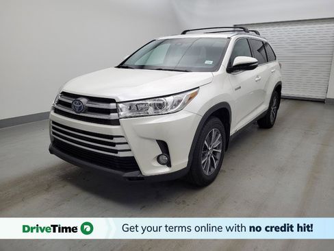 Used 2019 Toyota Highlander XLE AWD/4WD image 1