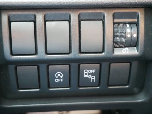 Used 2020 Subaru Forester Premium w/ Popular Package #1 AWD/4WD image 26