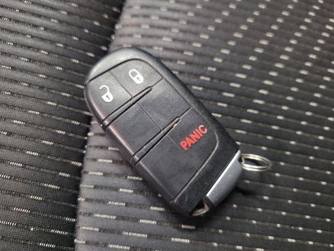 Used 2015 Dodge Journey American Value Package w/ Flexible Seating Group image 32