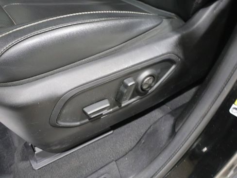 Used 2023 Jeep Grand Cherokee L Limited w/ Luxury Tech Group II AWD/4WD image 12