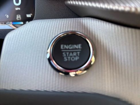 Used 2026 Ford Explorer Active RWD image 30