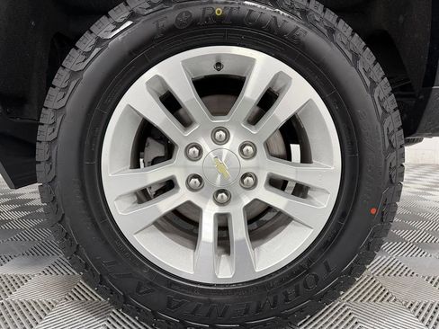 Used 2018 Chevrolet Silverado 1500 LT w/ All Star Edition image 27