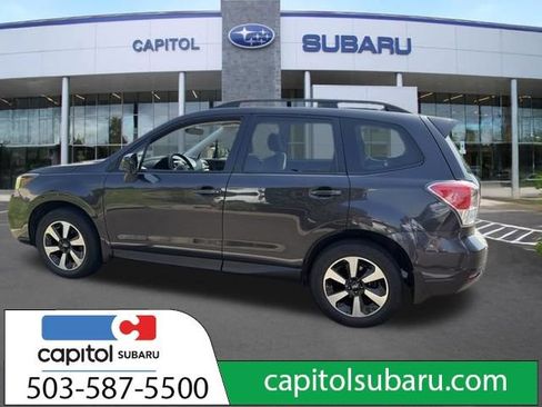Used 2017 Subaru Forester 2.5i Premium AWD/4WD image 18