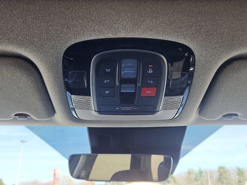 Used 2024 Hyundai Palisade Limited AWD/4WD image 20