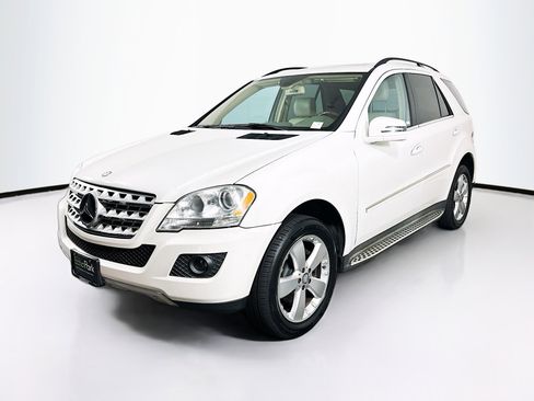 Used 2011 Mercedes-Benz ML 350 4MATIC image 3
