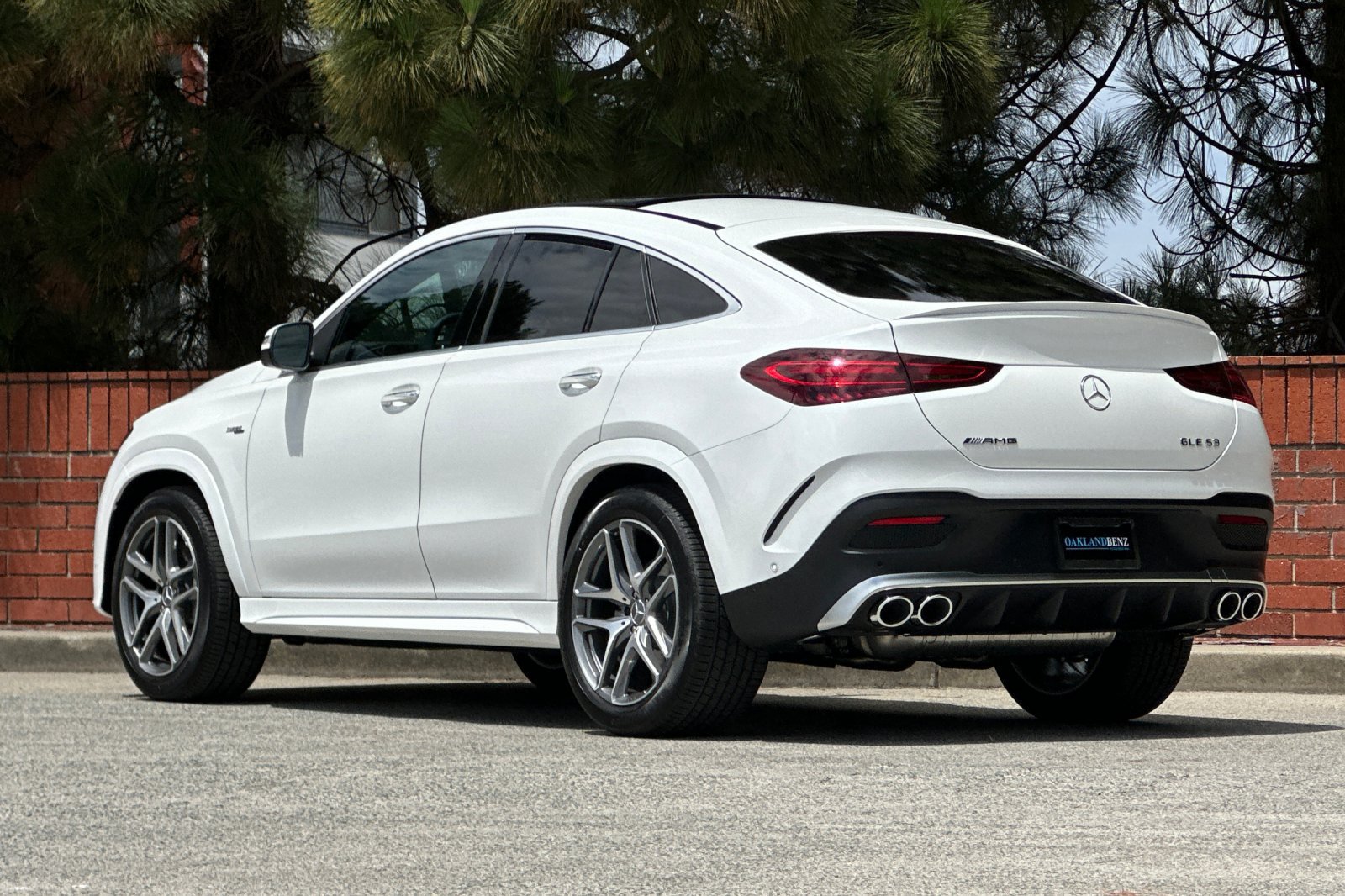New 2026 Mercedes-Benz GLE 53 AMG 4MATIC Coupe image 6