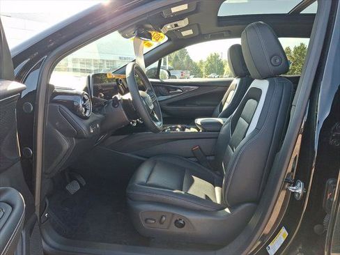 Used 2024 Chevrolet Blazer EV LT AWD/4WD image 16