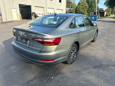 Used 2019 Volkswagen Jetta SEL FWD image 3