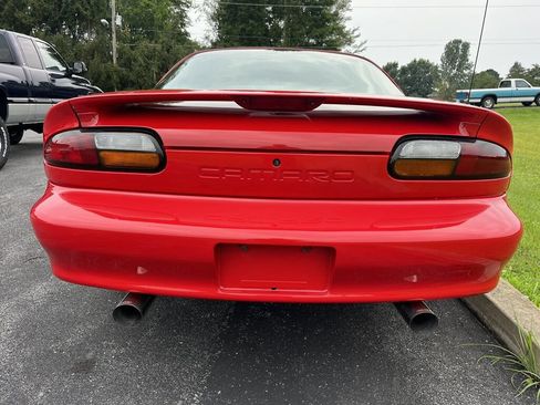 Used 2000 Chevrolet Camaro LT RWD image 8