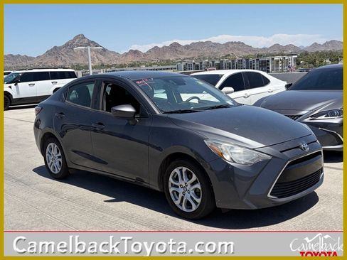 Used 2017 Toyota Yaris iA FWD image 1