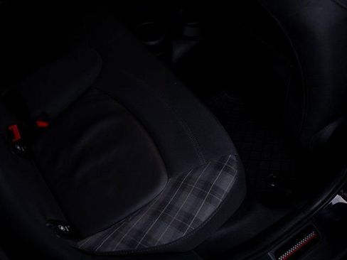 Used 2018 MINI Cooper S image 36