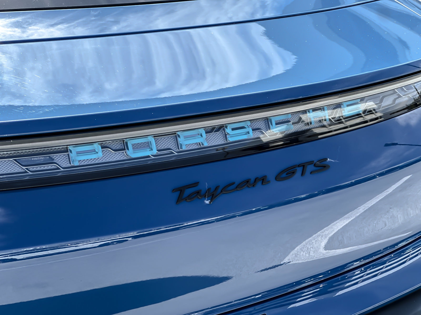 Certified 2023 Porsche Taycan GTS AWD/4WD image 33