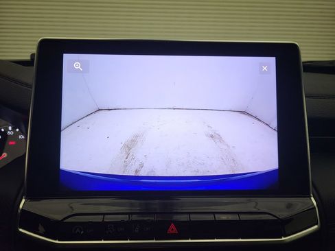 Used 2026 Jeep Compass Latitude image 10