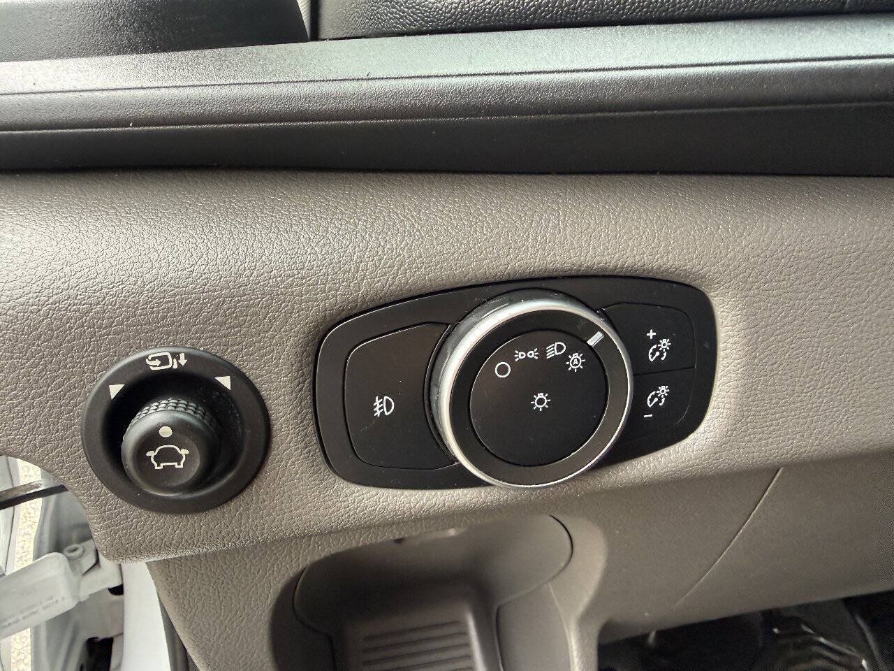 Used 2020 Ford Transit 350 XLT RWD image 31
