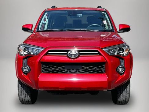 Used 2022 Toyota 4Runner SR5 image 3
