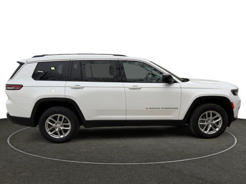 Used 2021 Jeep Grand Cherokee L Laredo w/ Luxury Tech Group I AWD/4WD image 7