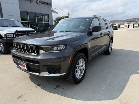 Used 2025 Jeep Grand Cherokee L Laredo w/ Luxury Tech Group I AWD/4WD image 33