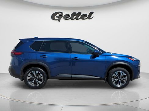Certified 2021 Nissan Rogue SV image 3