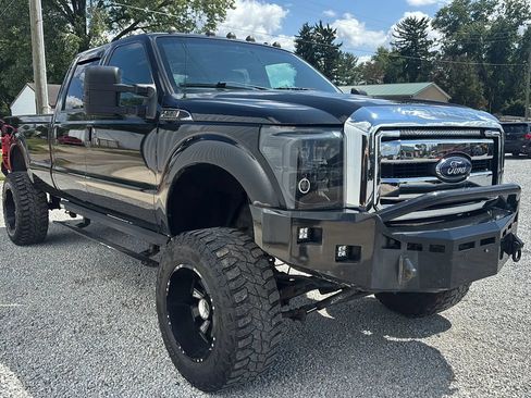 Used 2015 Ford F250 Lariat w/ FX4 Off-Road Package AWD/4WD image 12