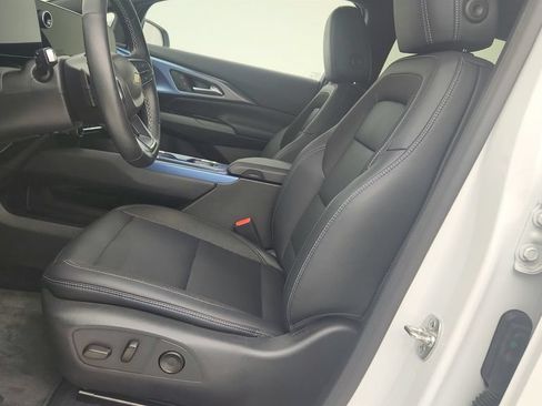 Used 2024 Chevrolet Equinox EV LT FWD image 14