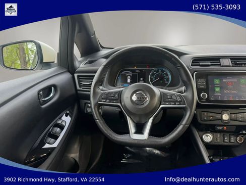 Used 2022 Nissan Leaf SV FWD image 26