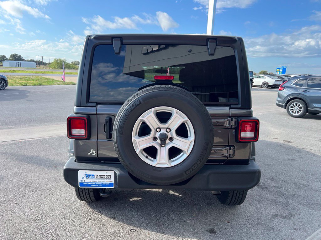Used 2022 Jeep Wrangler Unlimited Sport AWD/4WD image 4