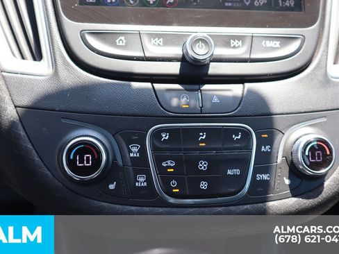 Used 2024 Chevrolet Malibu LT FWD image 33