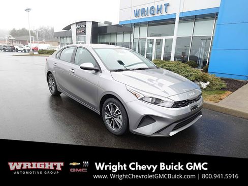 Used 2024 Kia Forte LXS image 1