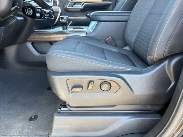 Used 2023 Chevrolet Silverado 1500 RST w/ Z71 Off-Road Package AWD/4WD image 21