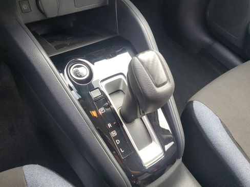 Used 2025 Nissan Versa SV FWD image 21