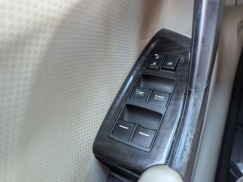 Used 2011 Acura TSX Sedan image 44